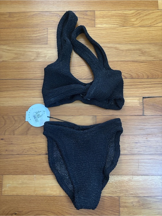 Hunza G Other - NWT Hunza G Juno Bikini in Black/Gold